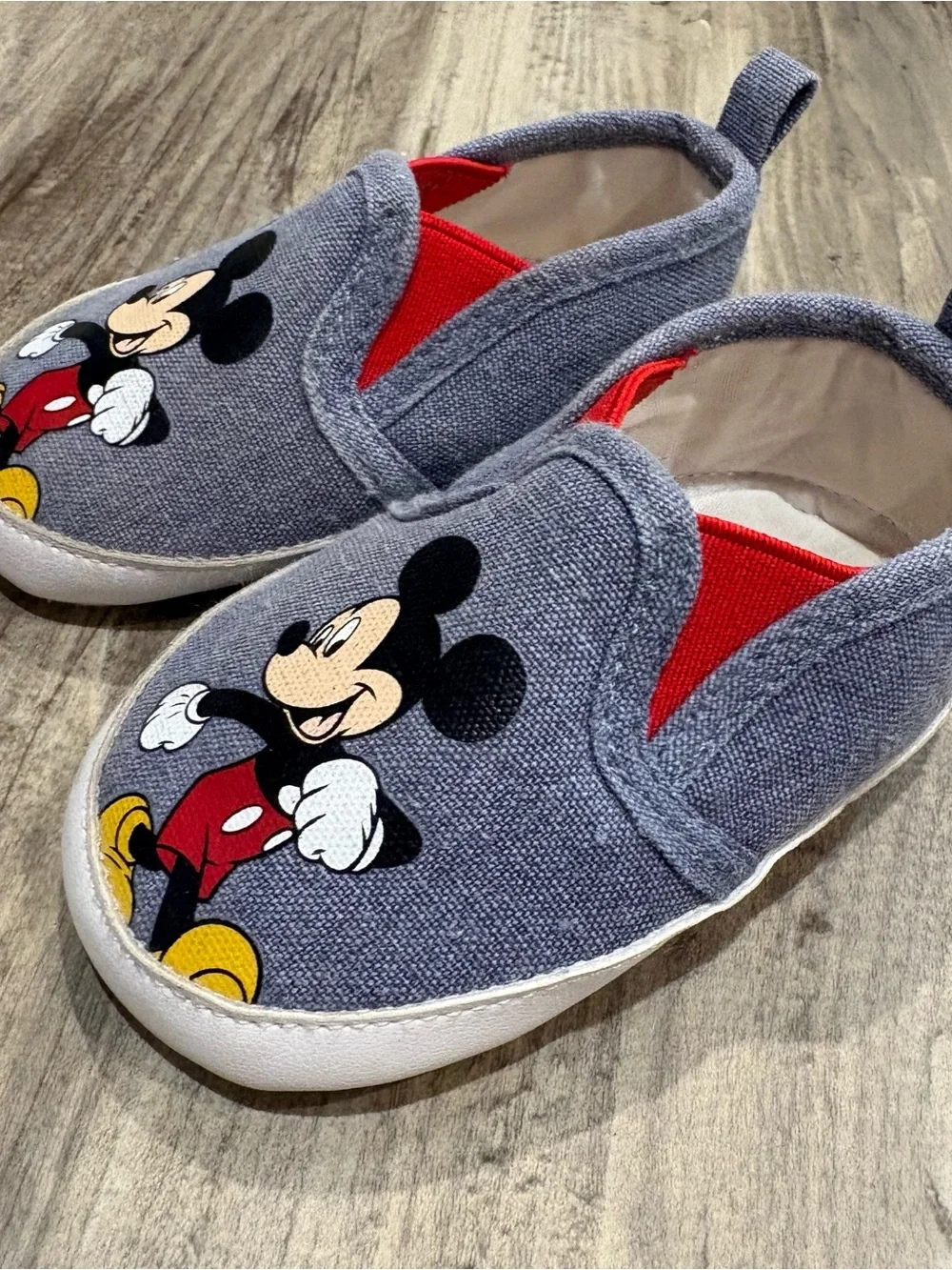 Disney Mickey Mouse Toddler Boys' Slip-on Shoes 8/9 Months